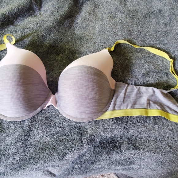 Bra - Picture 9 of 9